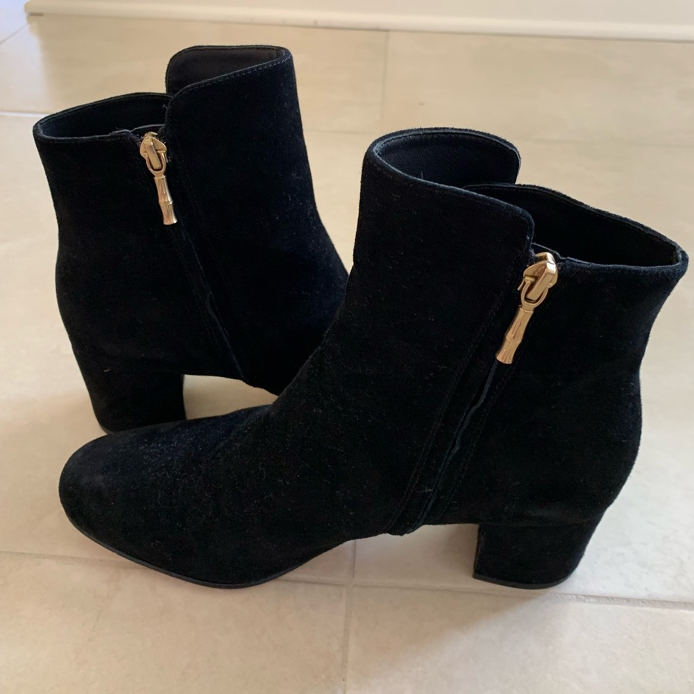 J McLaughlin Short Boots Size 7 Black suede